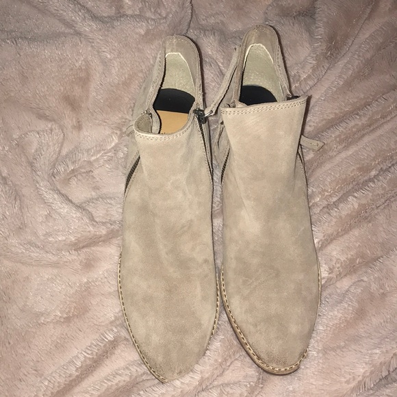 Booties - Picture 3 of 3